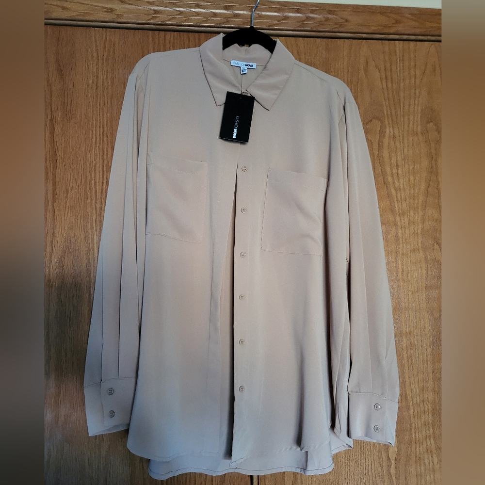 FashionNova Beige Button Up Top Size XL